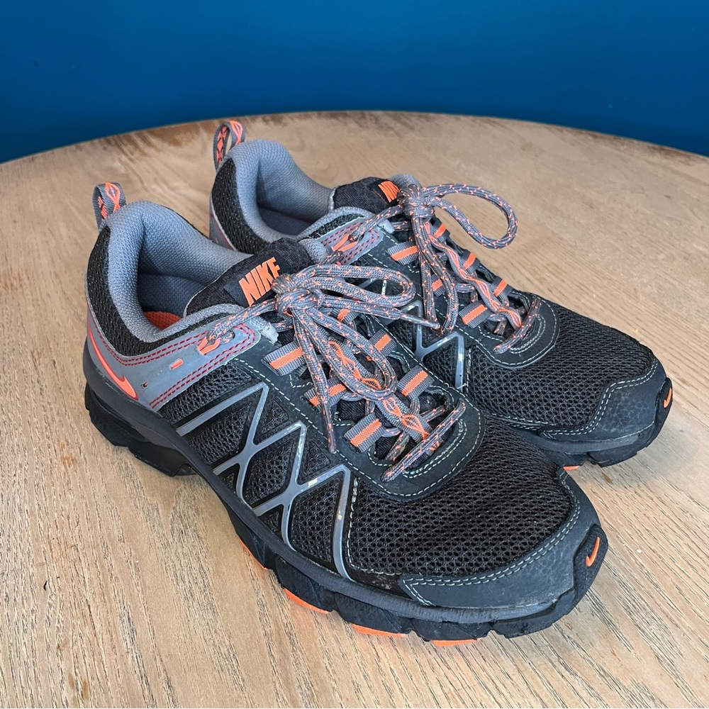 NIKE AIR Trail Ridge 2 Running Hiking Sneaker Shoes Gray Coral Women’s 8